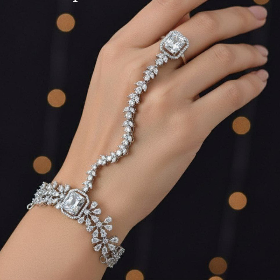 Diamond Elegance Hathphool