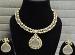 Elegant Stone Necklace Set – Beauty & Natural Charm