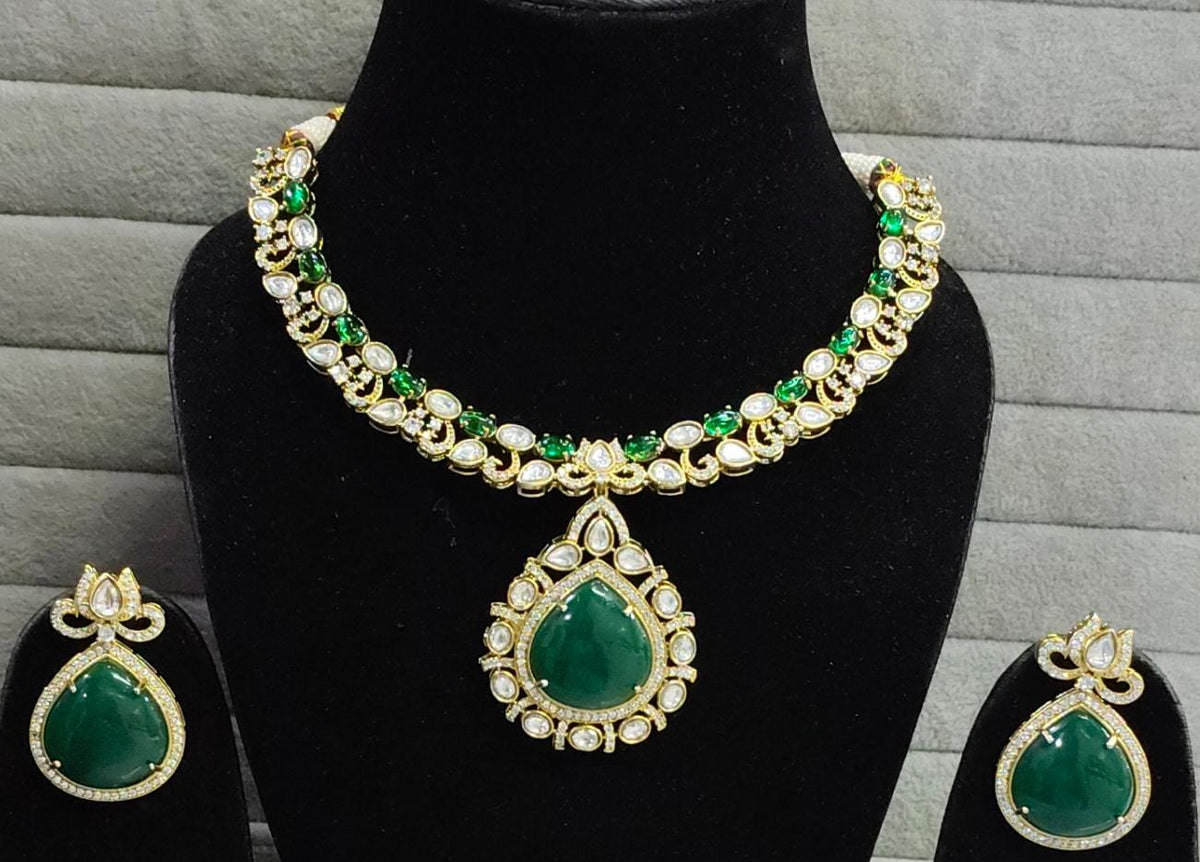 Elegant Stone Necklace Set – Beauty & Natural Charm