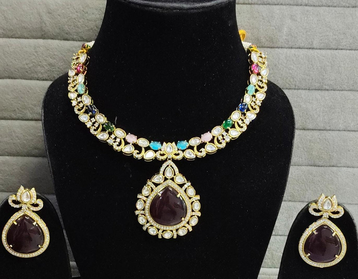 Elegant Stone Necklace Set – Beauty & Natural Charm